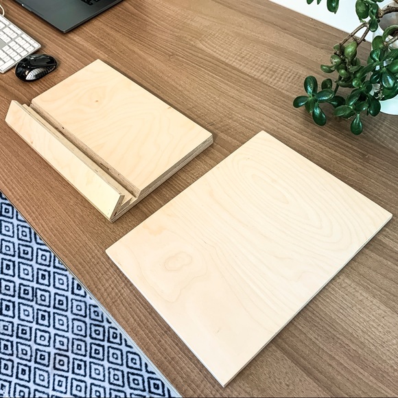 Custom Laptop and desktop stand - Picture 7 of 8